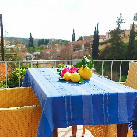 Vasilikos House トチーニ