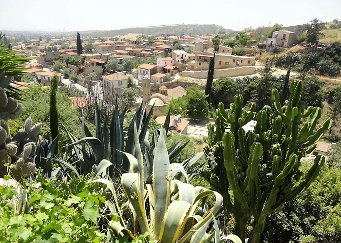 Apartahotel Vasilikos House 3*