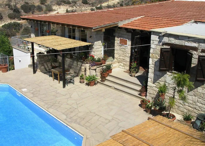 Vasilikos House Apartahotel Tochni