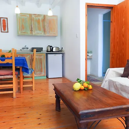 Vasilikos House Aparthotel 3*
