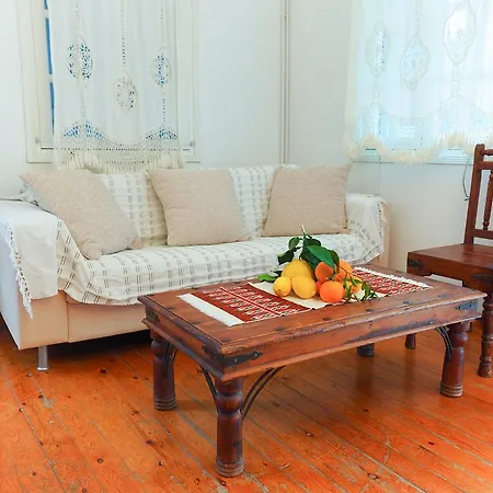 Vasilikos House 3*