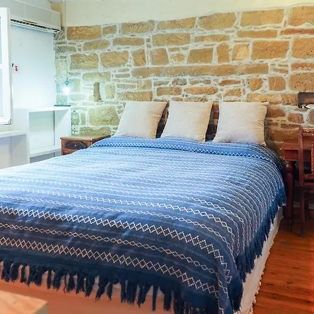 Aparthotel Vasilikos House Tokni