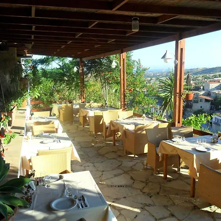 Vasilikos House 3*